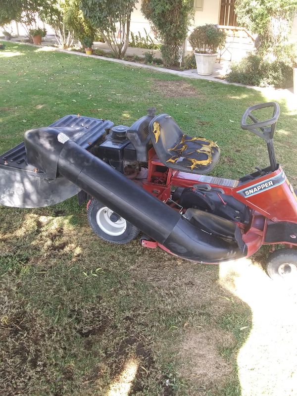Snapper riding lawn mower w/bagger for Sale in Bakersfield, CA OfferUp