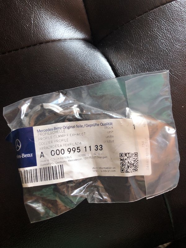 10-17 Mercedes Benz sprinter emission injector clamp part#a0009951133