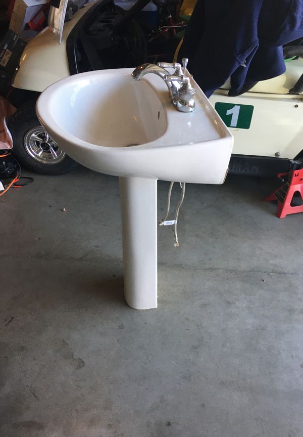 used pedestal sinks for sale