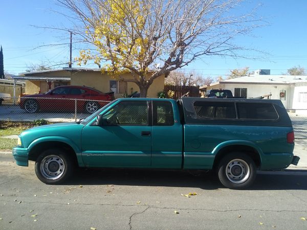 GMC Sonoma 94 for Sale in Palmdale, CA - OfferUp