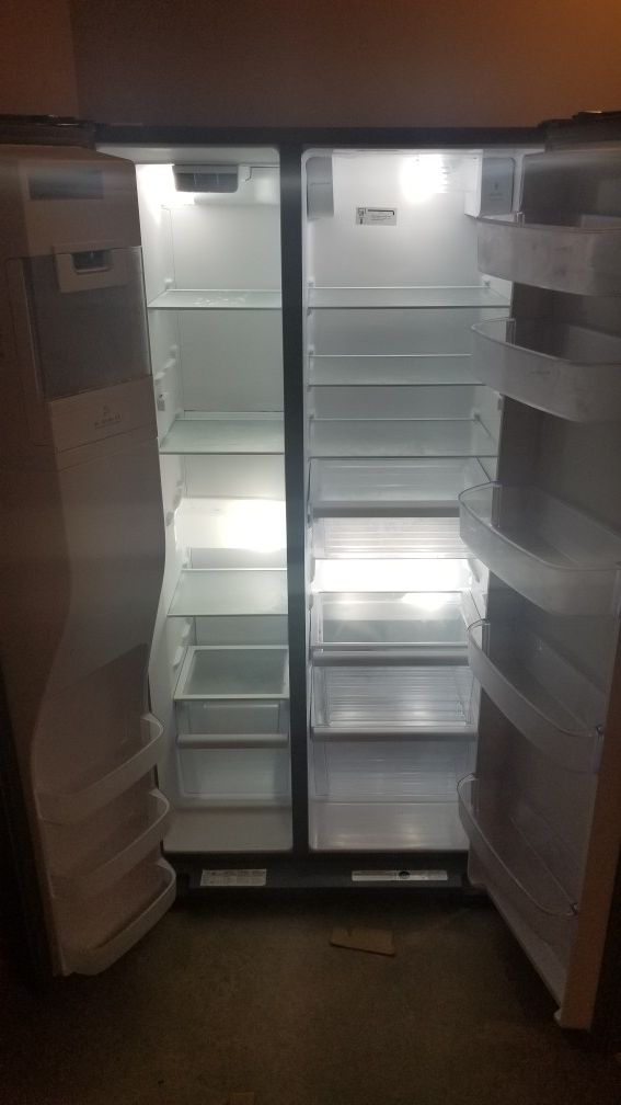 whirlpool refrigerator wrs571cihz01 for Sale in Atlanta, GA OfferUp