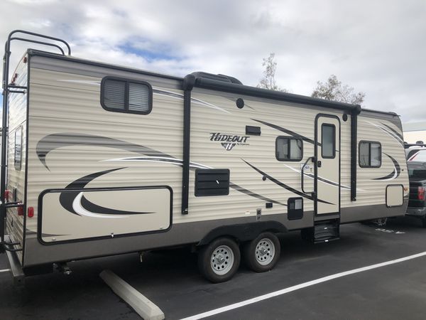 2018 Keystone hideout bunkhouse 24 ft 1/2 ton towable for Sale in ...