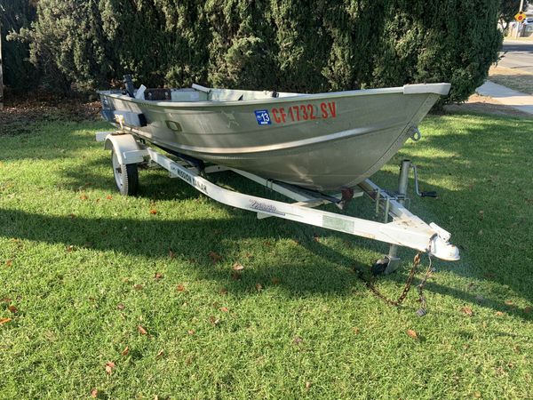 12’ Aluminum Boat Gamefisher for Sale in Fontana, CA - OfferUp