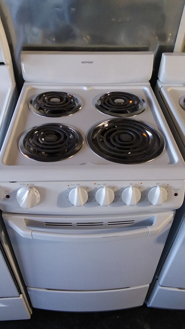 20 inch apartment size stove 4 Day Sale 13th Thru the 16th for Sale in
