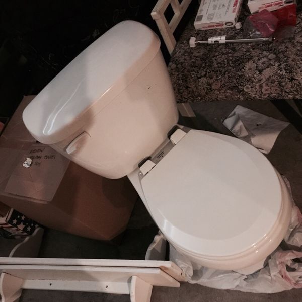 GERBER 1.6 gpf/6.0 Lpf Toilet & parts for assembly for Sale in Lake ...