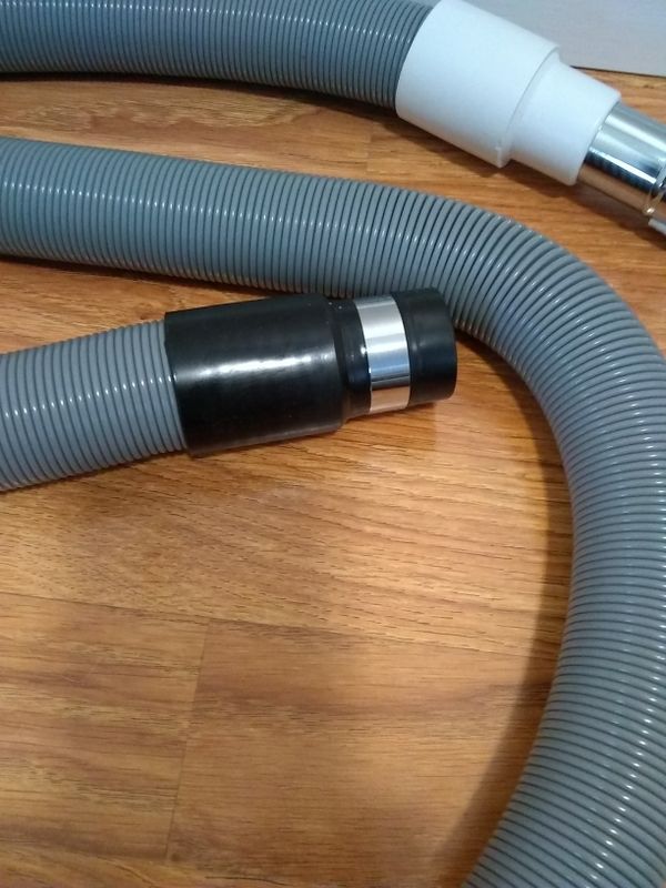 Central vacuum stretch Hose 5 to 20 feet for Sale in W CHESTERFLD, NH