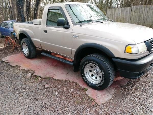 98 Mazda B3000 4x4 for Sale in Mayodan, NC - OfferUp