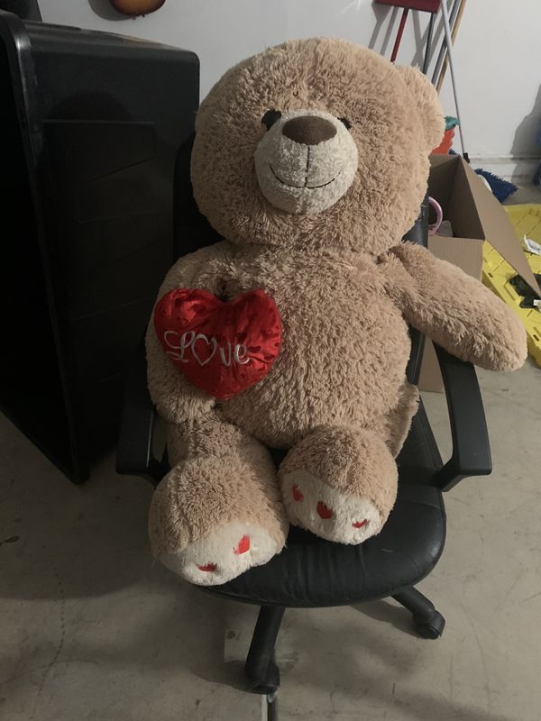 teddy bear of 4 feet