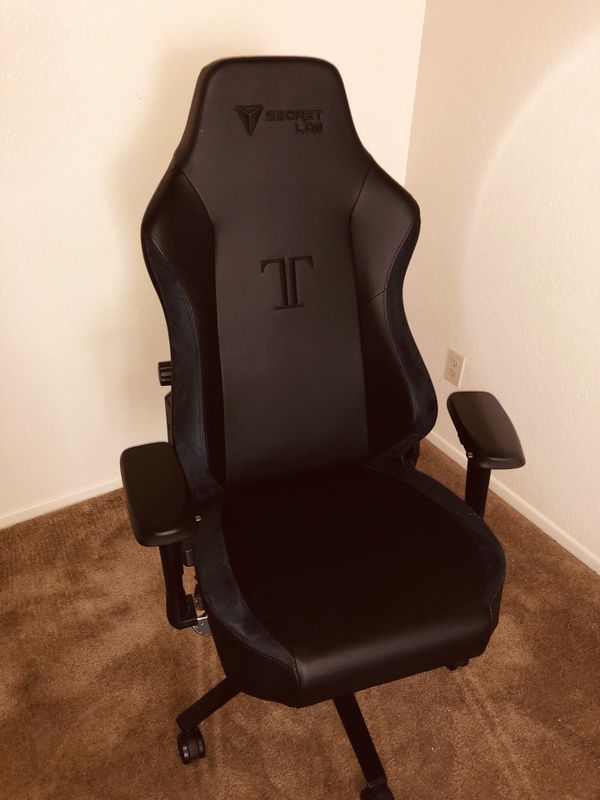 aot gaming chair