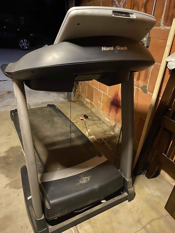 Nordic Track C900 Pro Treadmill for Sale in March Air Reserve Base, CA