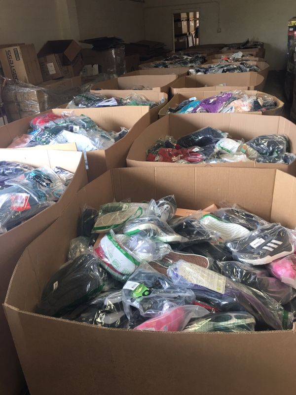 CLOTHING PALLETS FOR SALEALL BRAND NEW CLOTHING/ALL NAME BRANDS”500