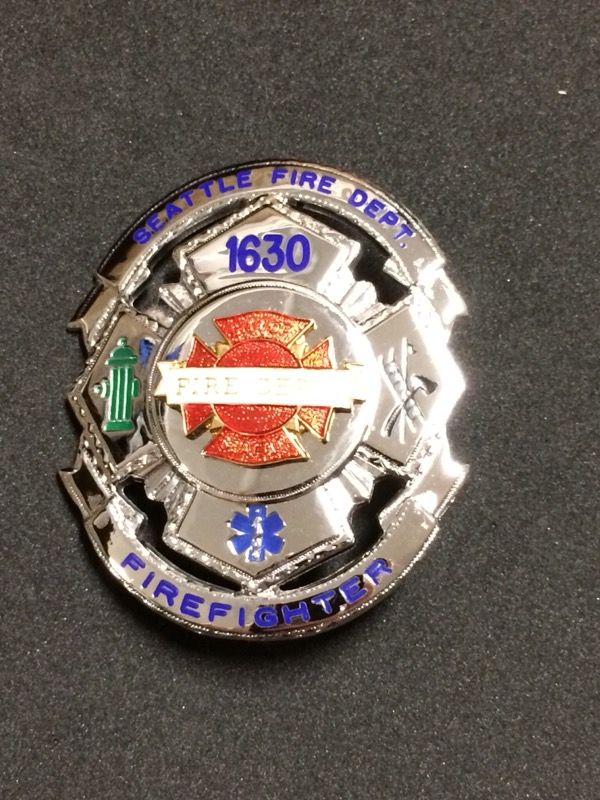 rare-seattle-fire-department-badge-lot-sfd-ranked-set-firefighter