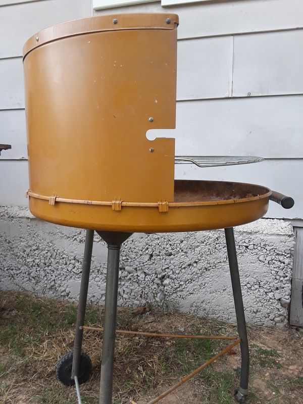 Vintage Charcoal Grill for Sale in Springfield, MO OfferUp