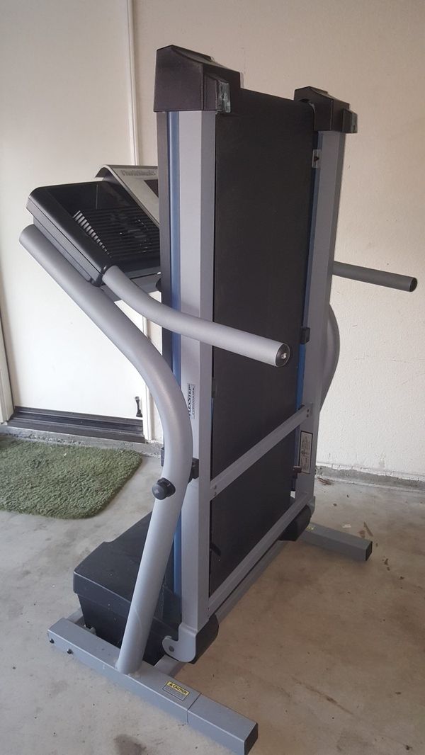 Treadmill NordicTrack C1800i for Sale in Yucaipa, CA - OfferUp