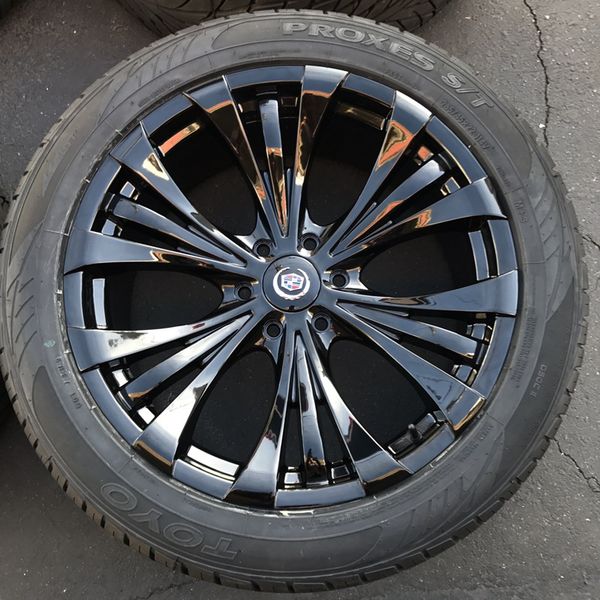 Cadillac Escalade On Vogue Tires