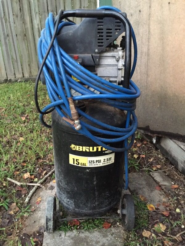 Brute 15 gallon 125psi 2.5HP Air Compressor for Sale in Pasadena, TX ...