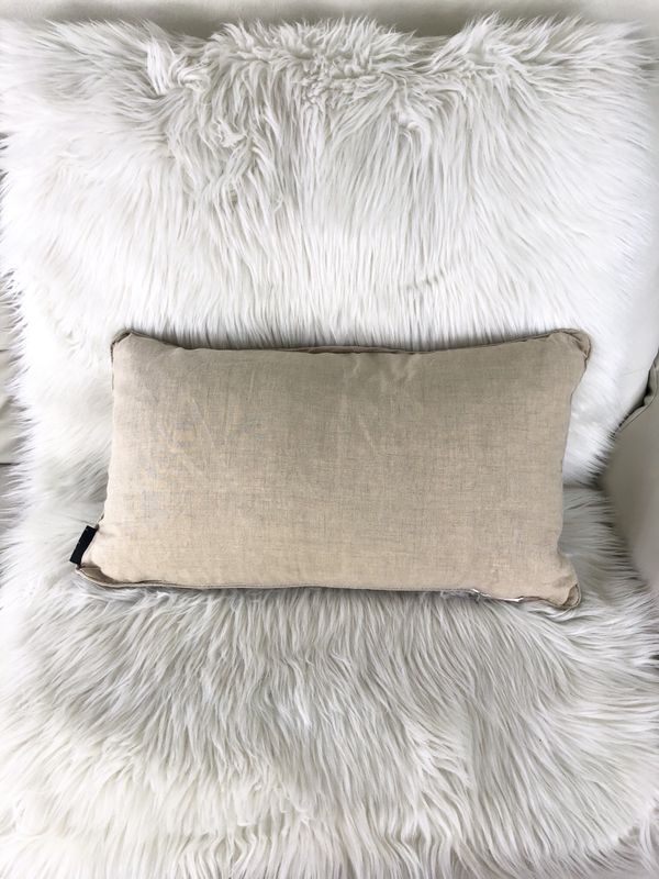 Nicole Miller Decorative Throw Pillow Set for Sale in Beverly Hills, CA ...