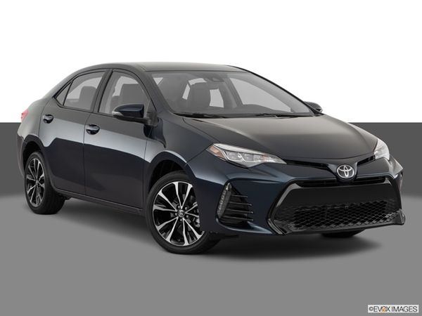 2018 Toyota Corolla black for Sale in San Marcos, CA - OfferUp