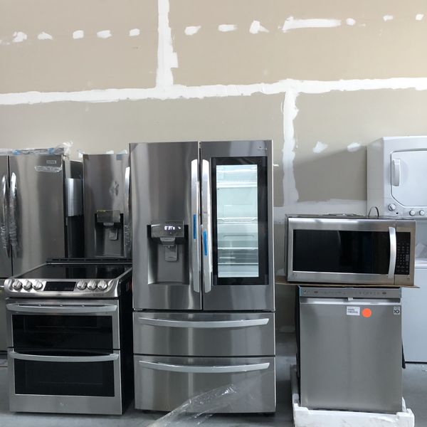 New Open Box LG Stainless Steel Appliance Set for Sale in Brandon, FL