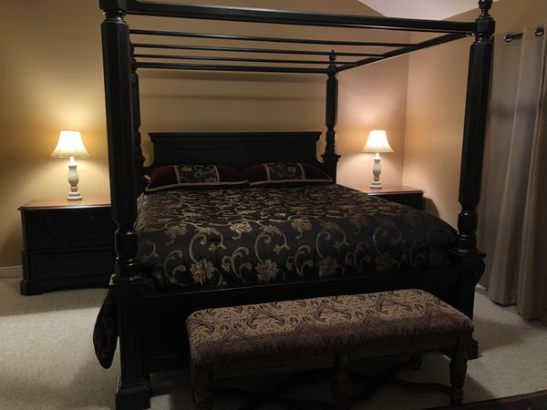 Rowley Creek King/Cal King Bedroom (Ashley Furniture Millennium) for