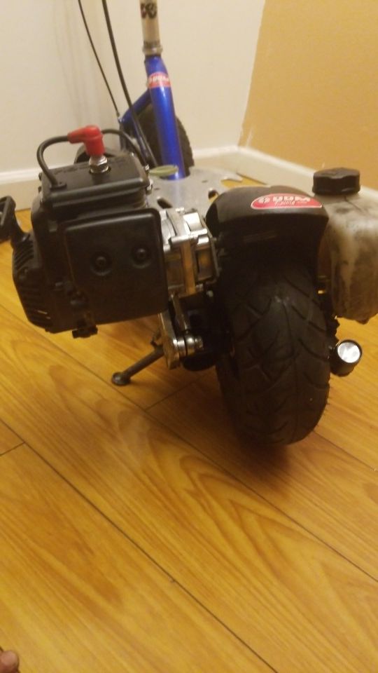 Goped super bigfoot new engine with clutch and Ada clutch kit. for Sale in Glendale, CA OfferUp