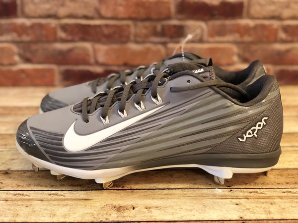 nike flywire baseball cleats