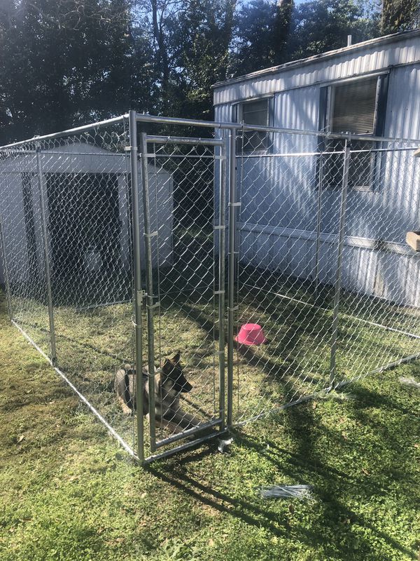 10 X 10 dog kennel from Lowe's Sale for Sale in Wetumpka ...