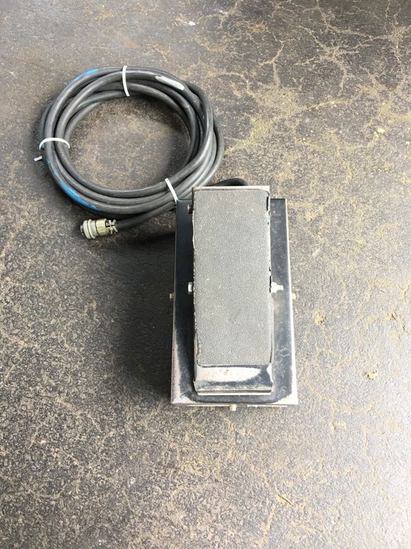 HEAVY DUTY MILLER FOOT PEDAL RFCS23 WELDER 5 PIN CONNECTOR USA MADE