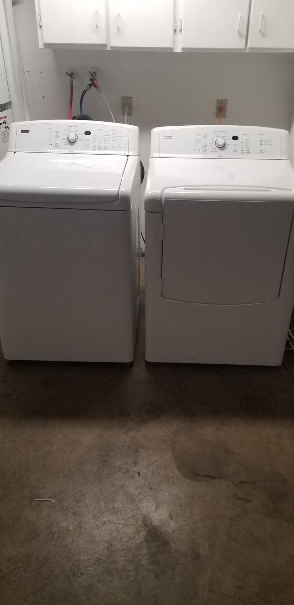 Set of Kenmore Elite Oasis washer and GAS dryer( great condition ) for