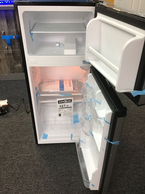 Frigidaire 4.5 CuFt. 2 Door Mini Fridge Silver Misty Listing 4562161