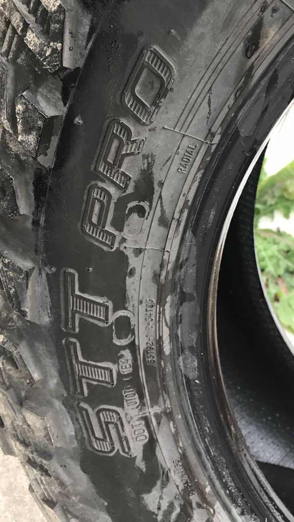 Cooper Discovery STT PRO 20 inch truck tires- less than 5000 miles on ...