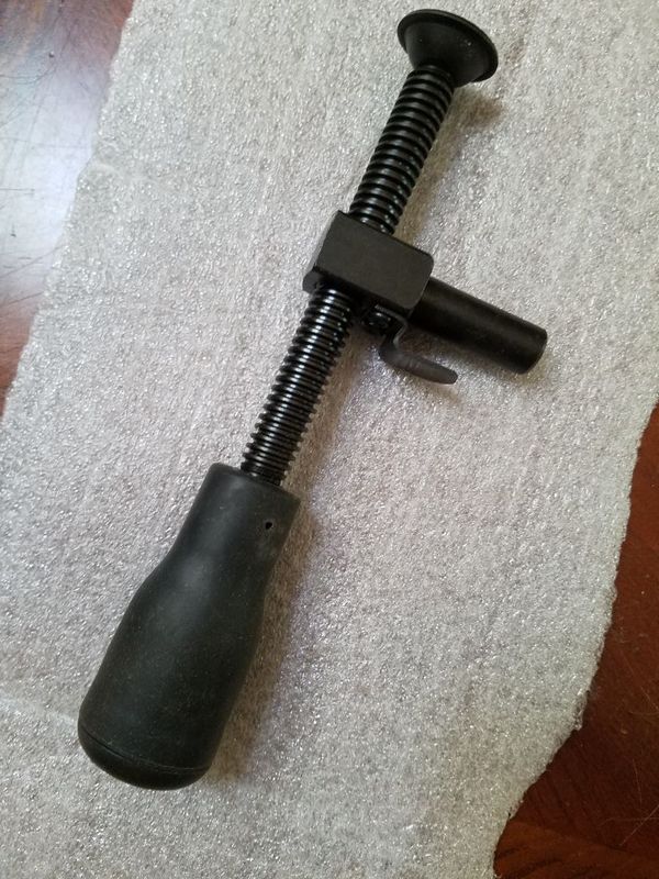 Delta Miter Saw Work Clamp No. 36221 for Sale in Port Jefferson, NY