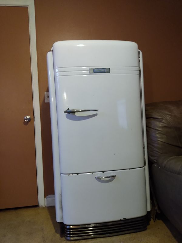 1949 Hotpoint refrigerator. for Sale in Salisbury, NC - OfferUp