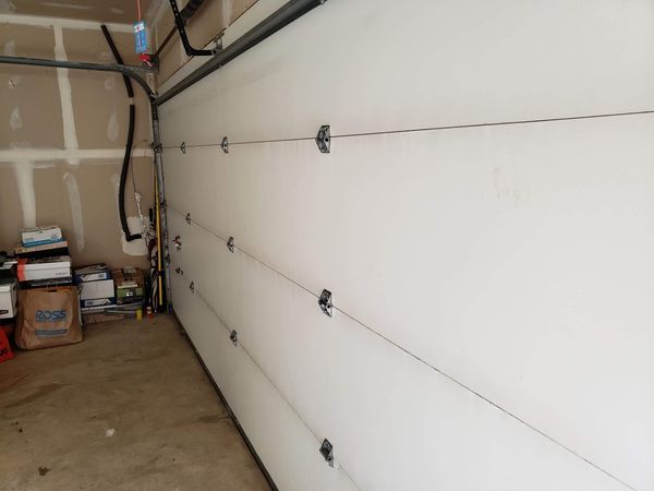 Double car garage door 16x7 for Sale in Fairview, OR - OfferUp