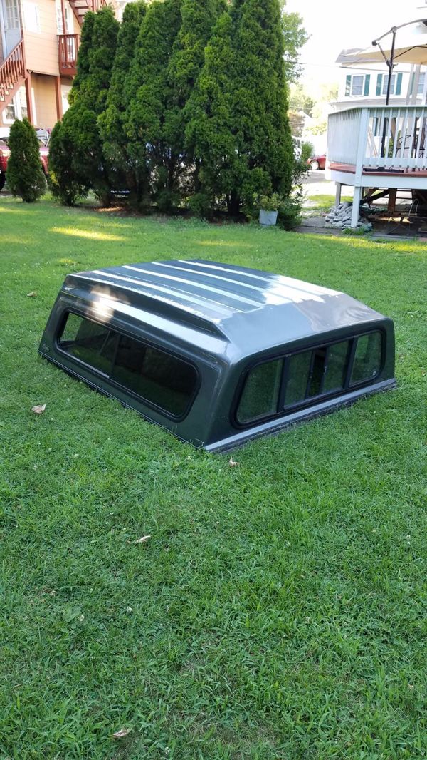 6 foot bed truck cap for Sale in Stamford, CT OfferUp