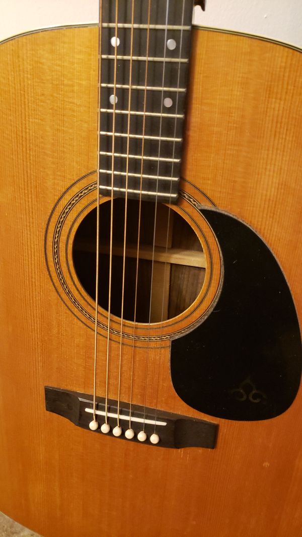 LYS Canadian style acoustic guitar for Sale in Puyallup, WA OfferUp