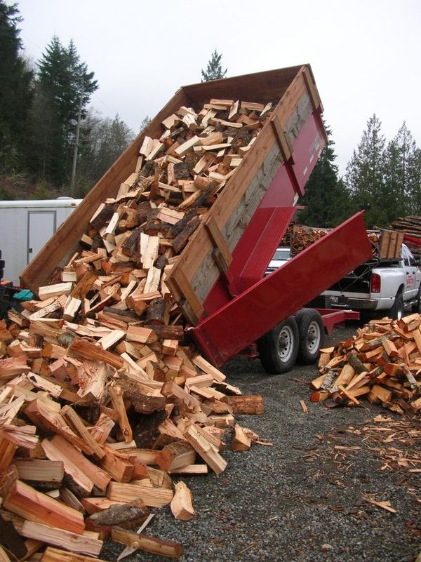 BONE DRY SPLIT FIREWOOD DELIVERED FIR, MAPLE, & MADRONE for Sale in