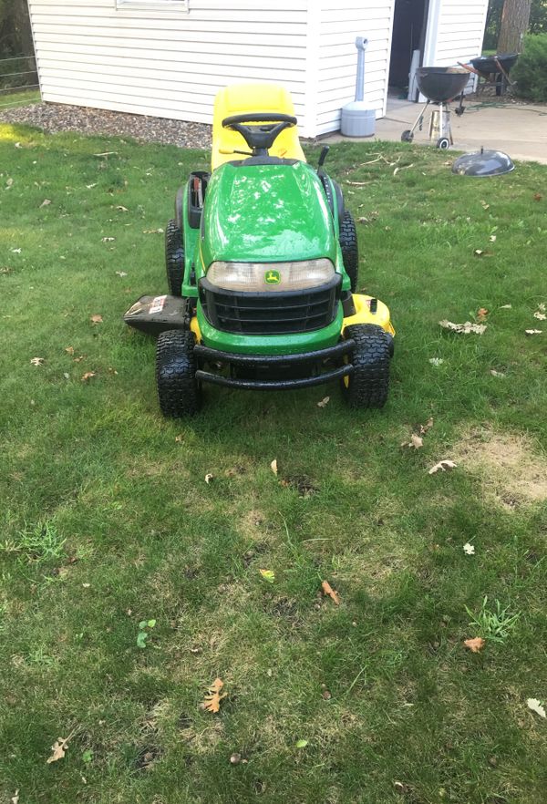 John Deere LA 135 special edition lawn mower for Sale in Hampton, MN