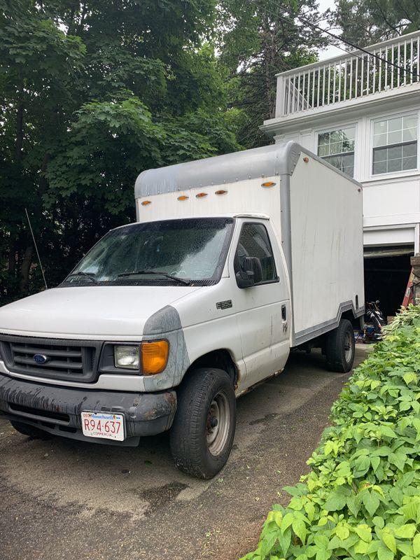 2004 Ford E-350 Box truck for Sale in Rockland, MA - OfferUp