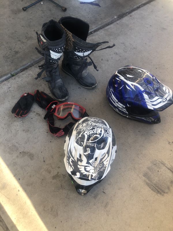 Dirt bike riding gear for Sale in Chandler, AZ - OfferUp