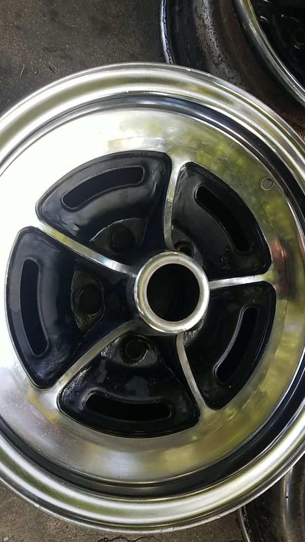 Buick Road / Rally Wheels 15×6 / 5X5 Bolt Pattern for Sale in Downey