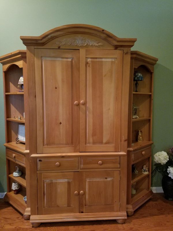 Broyhill Fontana Armoire/Entertainment Center (corner shelves sold) for