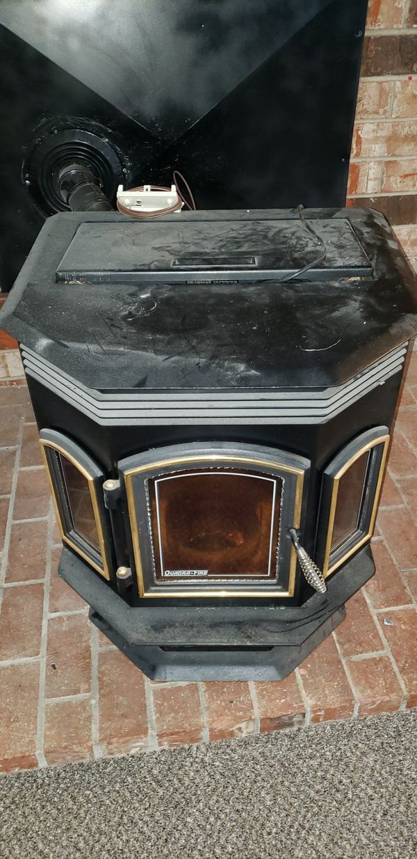 Warnock Hersey Quadra Fire 800 Pellet Stove for Sale in