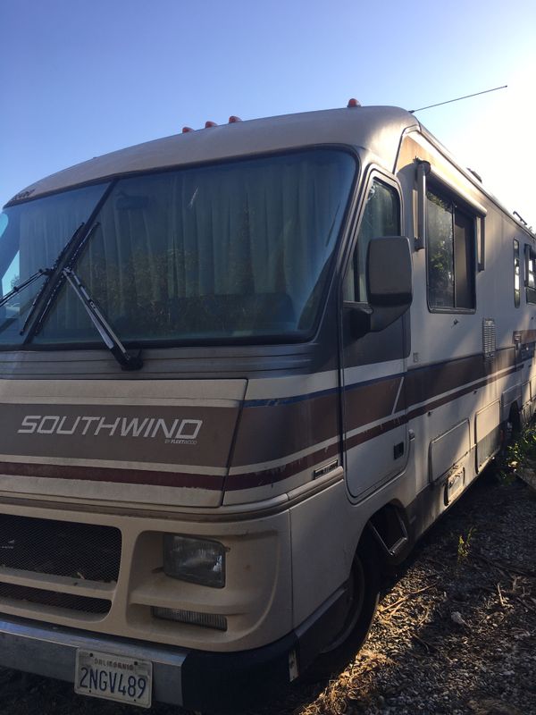 1989 Fleetwood Southwind Motorhome for Sale in Rancho Cucamonga, CA
