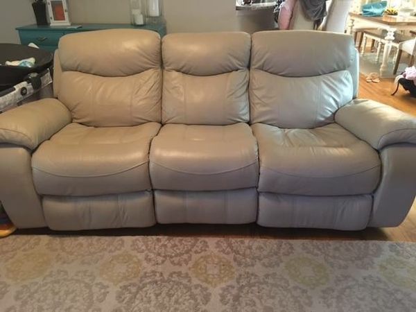 Havertys Leather Power Reclining Sofa And Entertainment Love Seat Havertys Leather Power Reclining Sofa