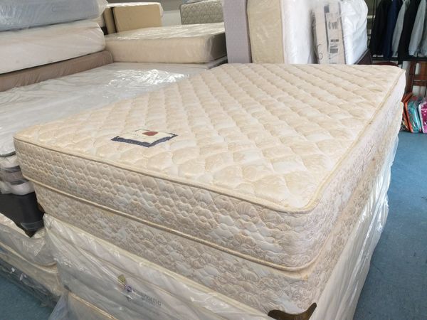 Stearn & Foster Double Sided Firm,Queen Size Mattress With Box Spring ...