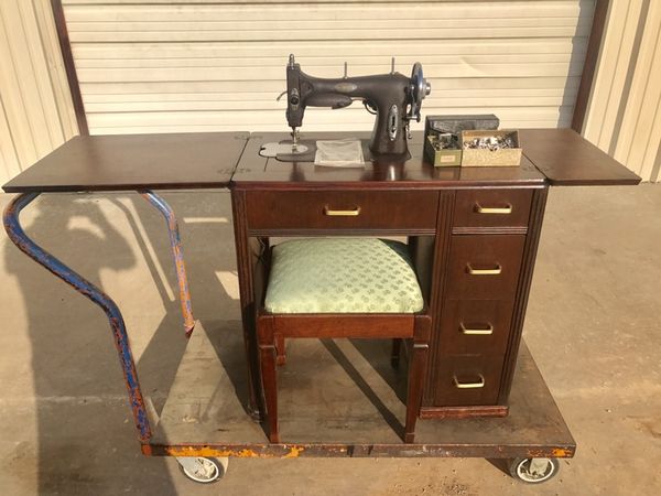 Antique White Rotary Sewing Machine Model 43 Mahogany Table