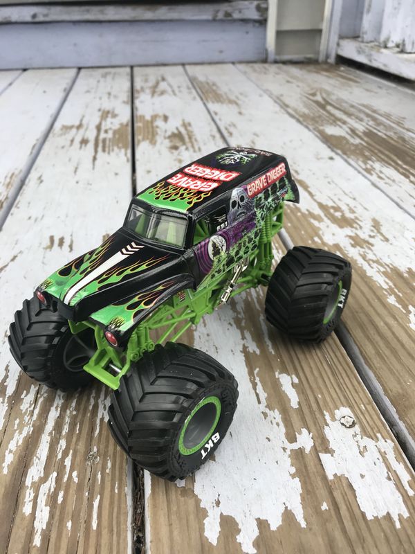grave digger nascar diecast