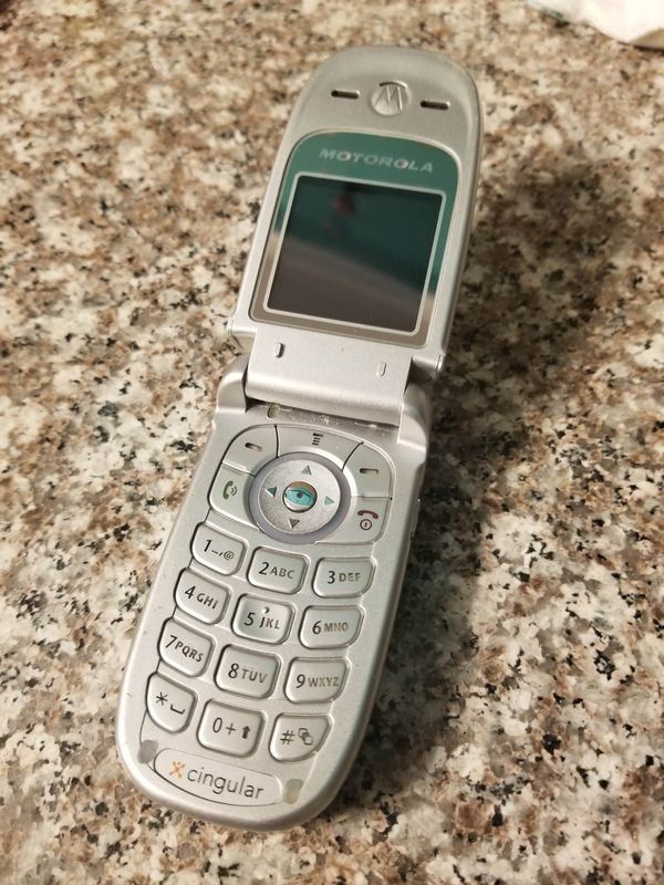 Motorola V220E Cingular flip cell phone for Sale in San Antonio, TX