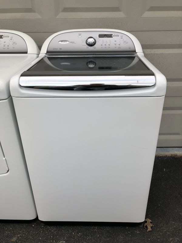 Whirlpool Cabrio Platinum washer and dryer set electric for Sale in